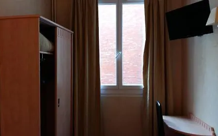 Gérando Hotel