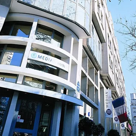 Median Porte De Versailles Hotel
