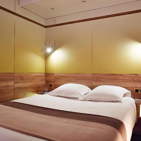 Median Porte De Versailles Hotel 3*