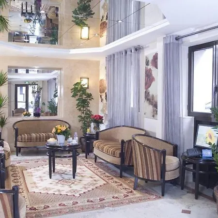 Beaugrenelle Tour Eiffel Hotel 3*