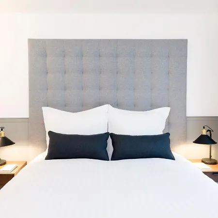 Livinparis - Luxury 4 Bedrooms Le Louvre I * París