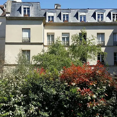 Assia & Nathalie - Luxury Marais Bed & Breakfast Parijs