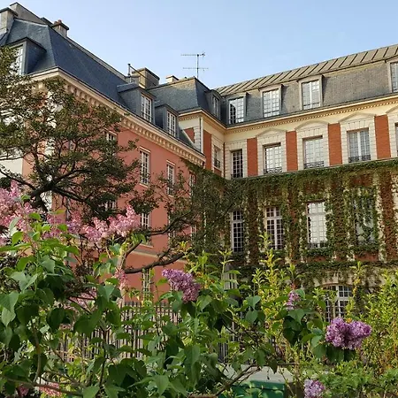 Assia & Nathalie - Luxury Marais * Parijs