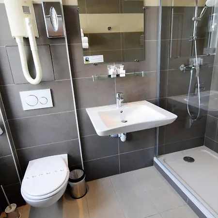 Otel Alyss Saphir Cambronne Eiffel