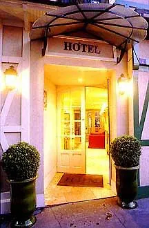Le Petit Manoir Hotel