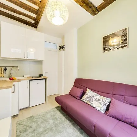 Pantheon - Lovely Flat *