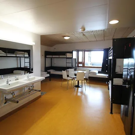 Hi Yves Robert Hostel Paris
