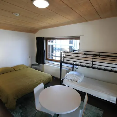 Hi Yves Robert Hostel *