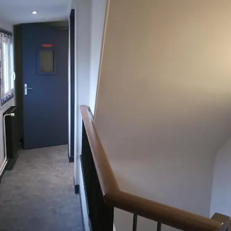 De La Perdrix Rouge Hotel