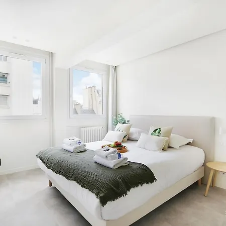 Cmg Ponthieu /champs-elysees * باريس