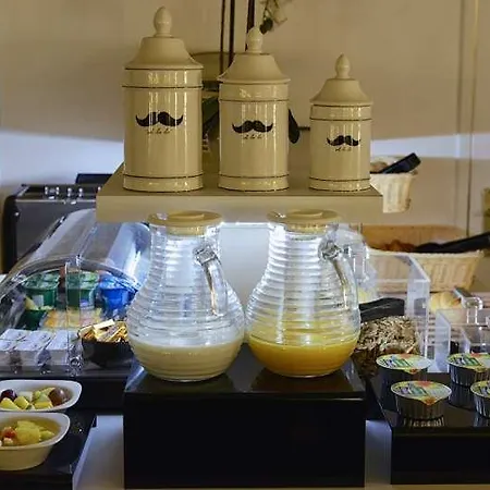 De La Gaîté Hotel Paris