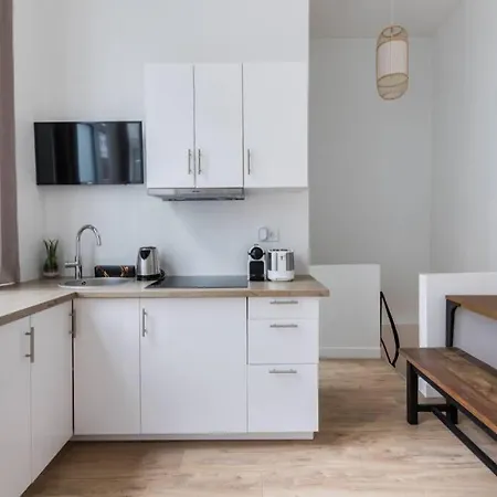 Hsh Sentier-reaumur Iii Beautiful 6p-2br