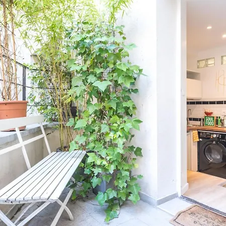 Apartment Happy Days - Eiffel Studio & Terrasse