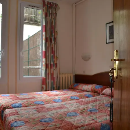 Montpellier 2* Parigi