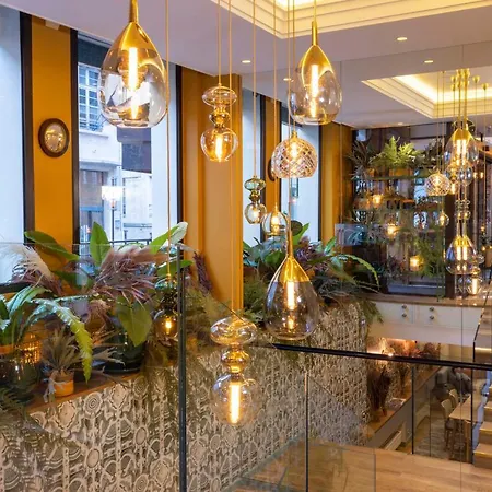 Jardin De Cluny Hotel Paris