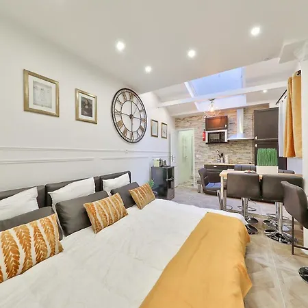 Appartement 38 Atelier Mona Lisa Paris