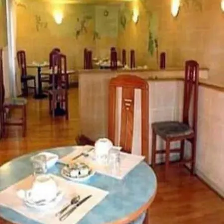 Royal Mansart Hotel