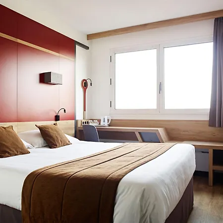 Hotel Median Congres 3*