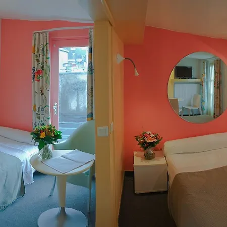 Des Canettes Hotel 3*