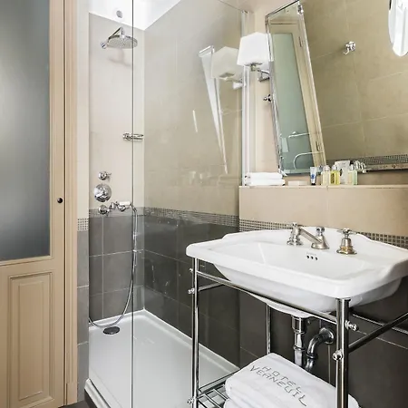 Verneuil Saint Germain Hotel 4*