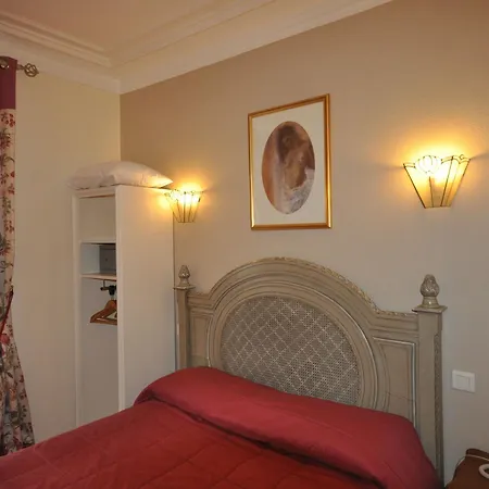 Des Bains Hotell