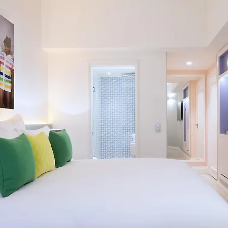 Hotel Dress Code Paris