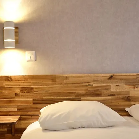 De La Perdrix Rouge Hotel 2*