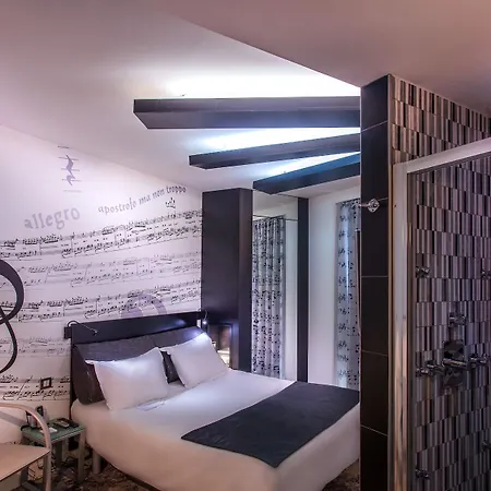 Hotel Apostrophe París