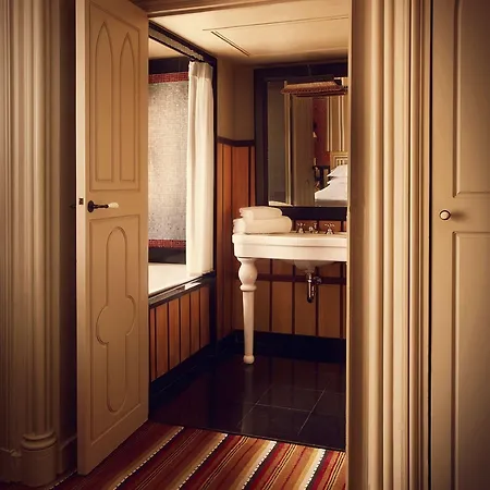 Hotel Du Bourg Tibourg Paris