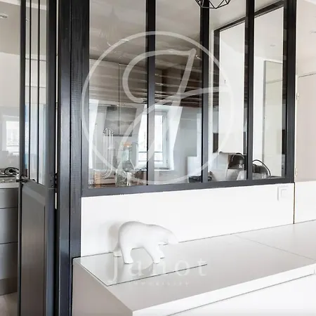 Apartment Charming In Saint-germain Des Pres