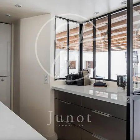 Charming In Saint-germain Des Pres Apartment *