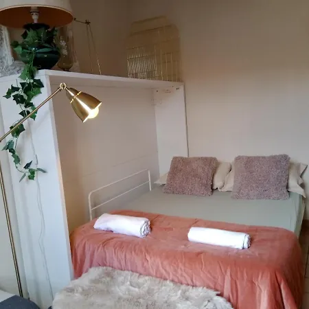 Daire Authentic House Small, Bright And Calm
