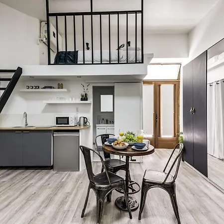 Apartamento Modern French Studio In *