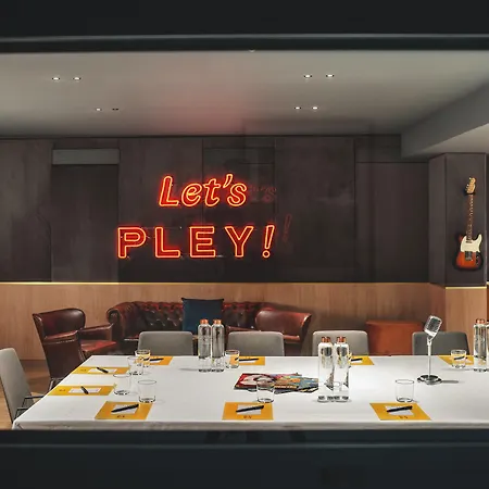 호텔 플리 4*