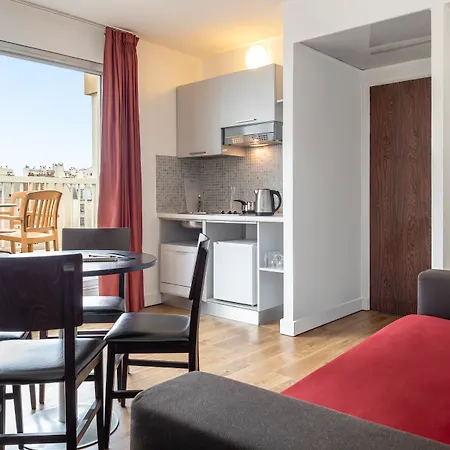 Adagio Access Tour Eiffel St Charles Apartahotel