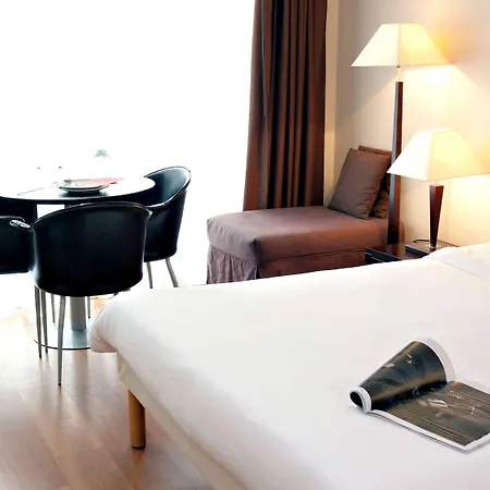 Apartahotel Adagio Access Tour Eiffel St Charles París