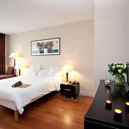 Apartahotel Adagio Access Tour Eiffel St Charles 3*