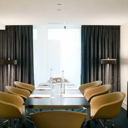 Beauchamps Hotel