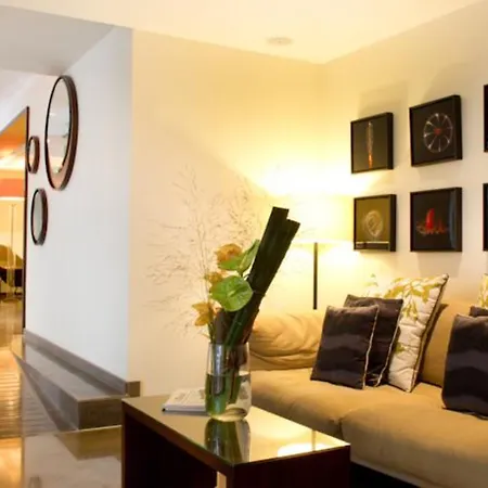 Beauchamps Hotel Paris