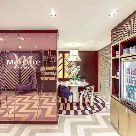 Mercure Arc De Triomphe Etoile Hotel 4*