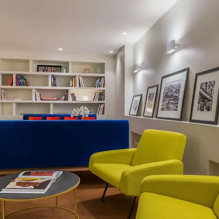 Hotel Jardin De Cluny 4*