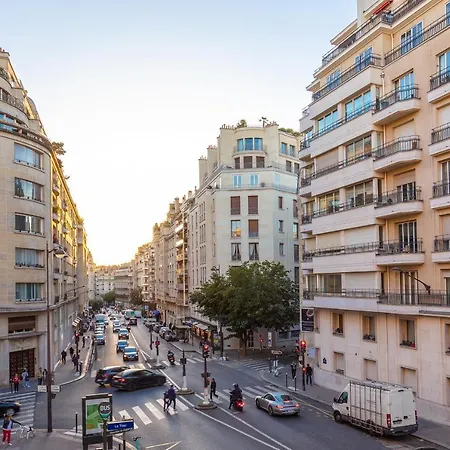 Place Du Trocadero Apartment