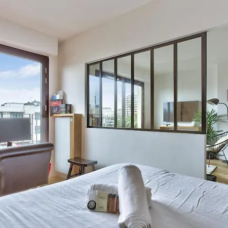 Doumer Et Son Balcon - Welkeys Apartmán