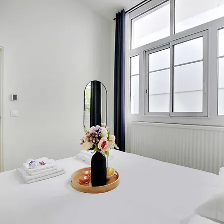 Magnificent - 2br-6p - Eiffel Tower Apartment Paris
