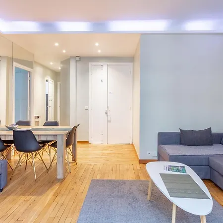 Apartment Place Du Trocadero Paris