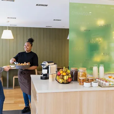 Mercure Gare Du Nord Hotel 4*
