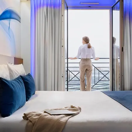 Mercure Gare Du Nord 4*