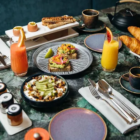 Hotel Kimpton - St Honore By Ihg 5*