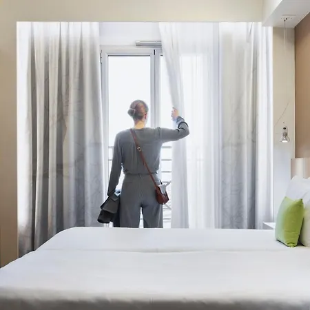 Mercure Gare Du Nord 4* Paris
