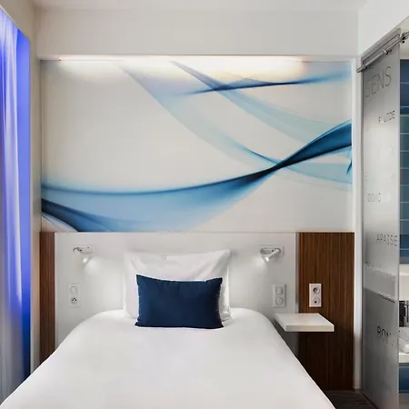 Hotel Mercure Gare Du Nord 4*